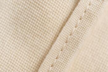 Cotton selvage line with subtle stitch